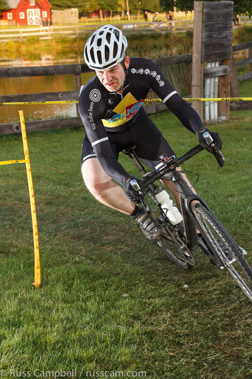Many more of this race at http://www.russcam.com/cycling
