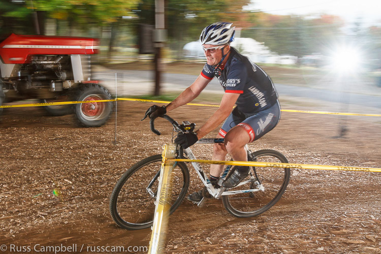 Many more of this race at http://www.russcam.com/cycling