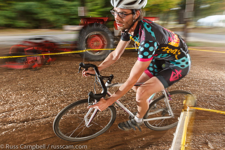 Many more of this race at http://www.russcam.com/cycling